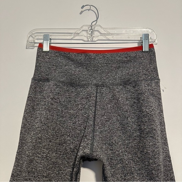 Athleta Andes gray and red ribbed waistband high waisted leggings - Picture 8 of 10